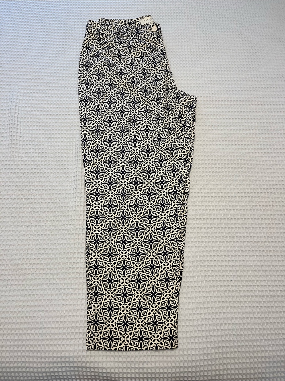 Talbots Black and White Geometric Cropped Pants